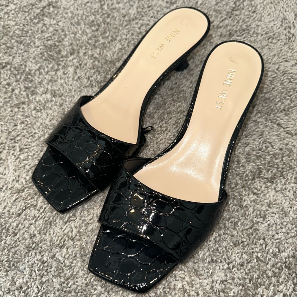Nine West Glossy Black Mules